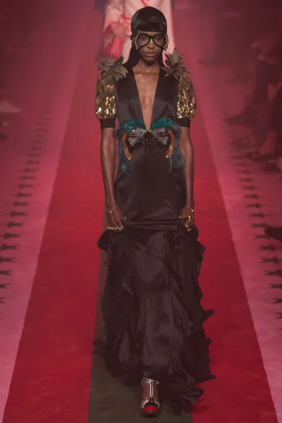 Look 54